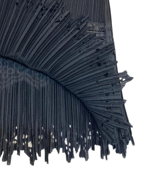 PLEATS PLEASE（プリーツプリーズ）PLEATS PLEASE (プリーツプリーズ) プリーツスカート ブラック サイズ:SIZE 4の古着・服飾アイテム