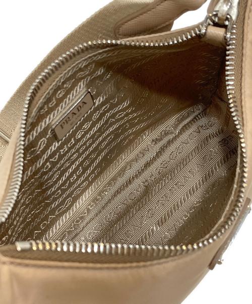 PRADA（プラダ）PRADA (プラダ) Re-Edition 2005 Re-Nylon/リエディション2005リナイロン ベージュの古着・服飾アイテム