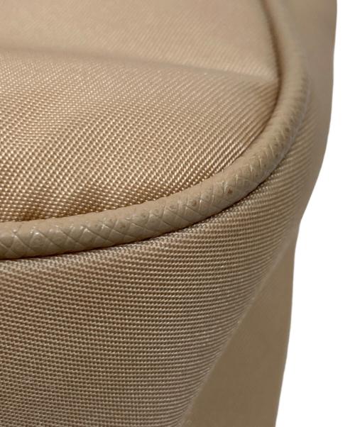 PRADA（プラダ）PRADA (プラダ) Re-Edition 2005 Re-Nylon/リエディション2005リナイロン ベージュの古着・服飾アイテム