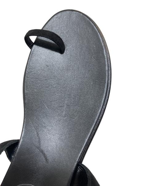 il Sandalo（イルサンダロ）il Sandalo (イルサンダロ) ゴールドプレートサムループサンダル ブラック サイズ:SIZE 39の古着・服飾アイテム