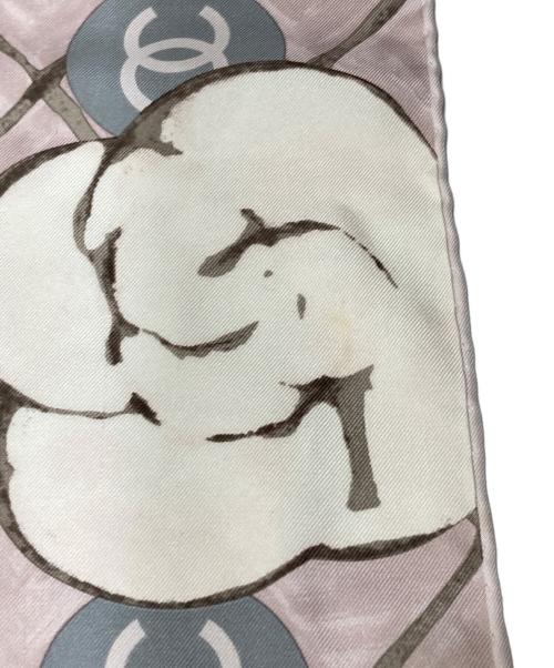CHANEL（シャネル）CHANEL (シャネル) ココマークカメリアシルクスカーフ ピンクの古着・服飾アイテム