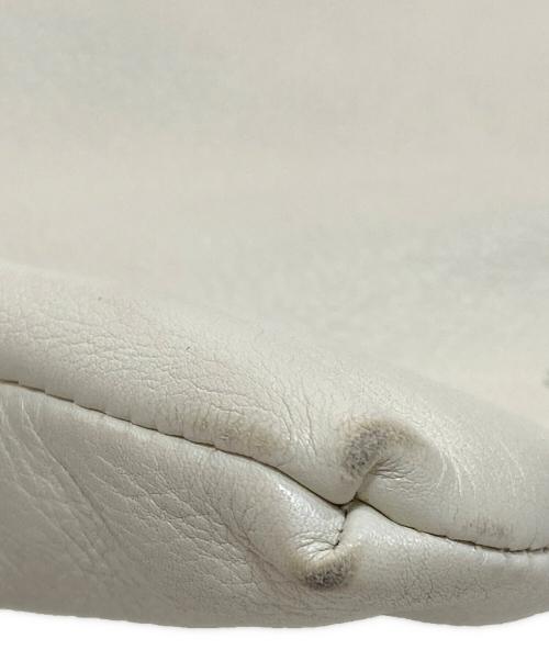 THE ROW（ザ ロウ）THE ROW (ザ ロウ) フォンショルダーバッグ ホワイトの古着・服飾アイテム