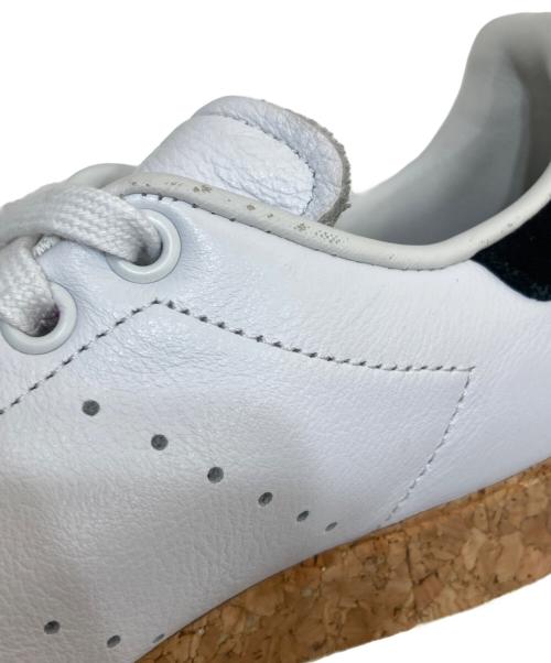 adidas（アディダス）adidas (アディダス) STANSMITH CORK/スタンスミスコルク ホワイト サイズ:SIZE 25cmの古着・服飾アイテム