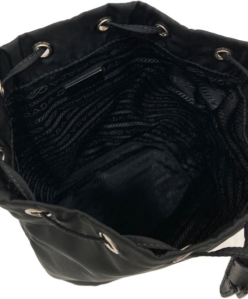 PRADA（プラダ）PRADA (プラダ) RE-NYLON巾着バッグ ブラックの古着・服飾アイテム