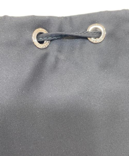 PRADA（プラダ）PRADA (プラダ) RE-NYLON巾着バッグ ブラックの古着・服飾アイテム