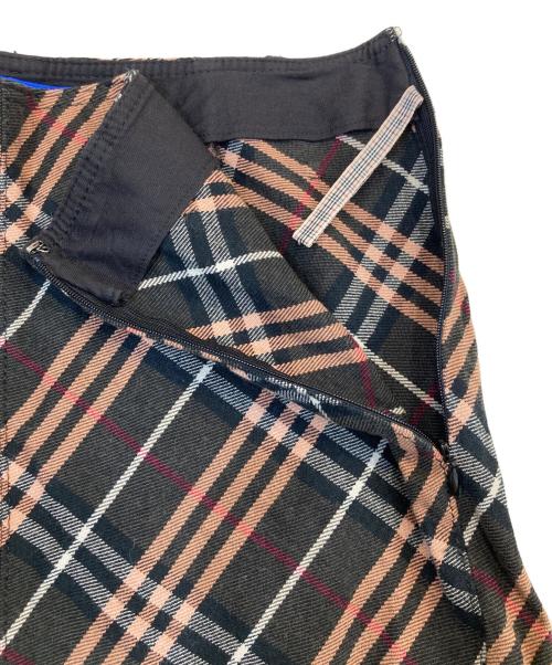 BURBERRY BLUE LABEL（バーバリーロンドンブルーレーベル）BURBERRY BLUE LABEL (バーバリーロンドンブルーレーベル) チェックスカート ブラック サイズ:SIZE 36の古着・服飾アイテム