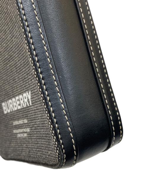 BURBERRY（バーバリー）BURBERRY (バーバリー) ミニホスペリークロスバッグ グレーの古着・服飾アイテム