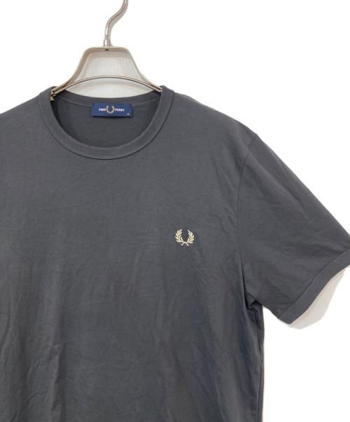 FRED PERRY（フレッドペリー）FRED PERRY (フレッドペリー) 半袖カットソー グレー サイズ:Mの古着・服飾アイテム