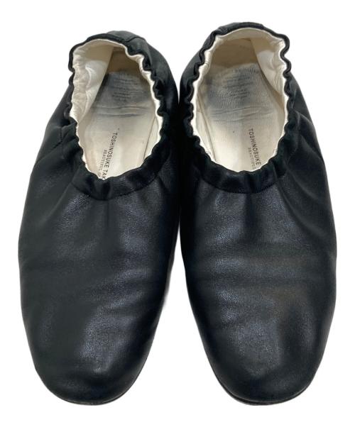 toshinosuke takegahara（トシノスケ タケガハラ）TOSHINOSUKE TAKEGAHARA (トシノスケ タケガハラ) フラットシューズ ブラック サイズ:23.5㎝の古着・服飾アイテム