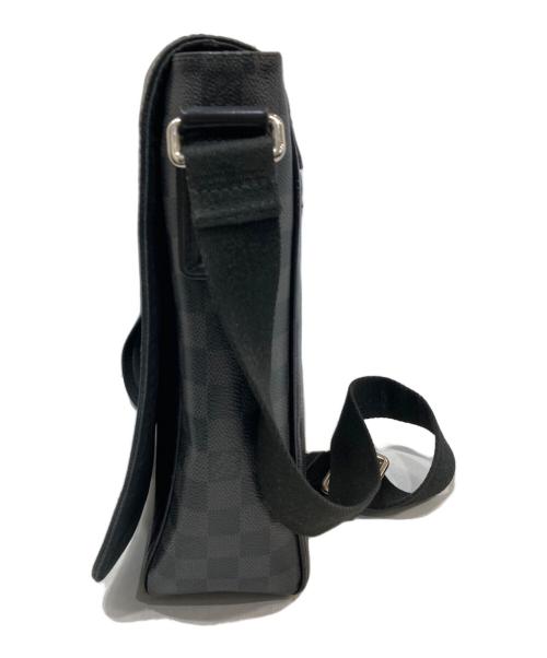 LOUIS VUITTON（ルイ ヴィトン）LOUIS VUITTON (ルイ ヴィトン) ダミエ・グラフィット PVC ショルダーバッグ ブラックの古着・服飾アイテム
