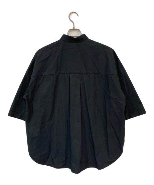 ENFOLD（エンフォルド）ENFOLD (エンフォルド) オーバーサイズシャツ ブラック サイズ:SIZE 38の古着・服飾アイテム