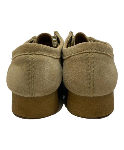 CLARKS（クラークス）CLARKS (クラークス) ワラビーシューズ ベージュ サイズ:26.5の古着・服飾アイテム