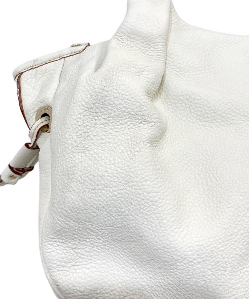 Kate Spade（ケイトスペード）Kate Spade (ケイトスペード) ハンドバッグ ホワイトの古着・服飾アイテム
