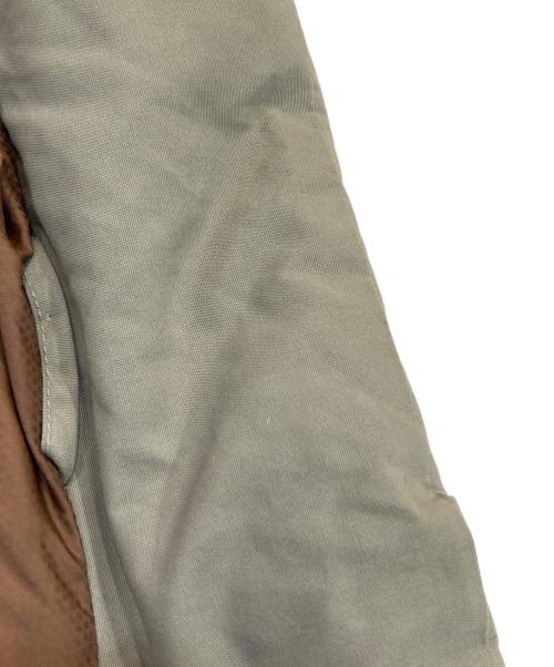 FJALLRAVEN（フェールラーベン）FJALLRAVEN (フェールラーベン) ダウンジャケット ベージュ サイズ:SIZE XLの古着・服飾アイテム