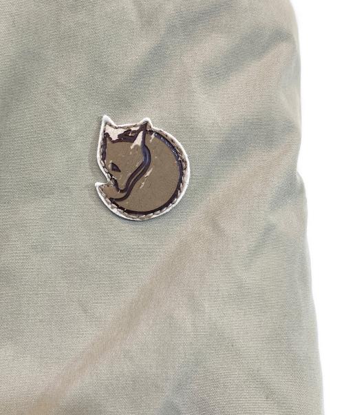 FJALLRAVEN（フェールラーベン）FJALLRAVEN (フェールラーベン) ダウンジャケット ベージュ サイズ:SIZE XLの古着・服飾アイテム