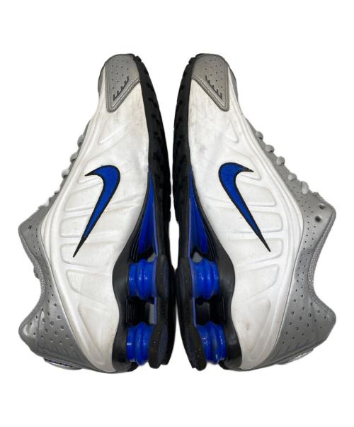 NIKE（ナイキ）NIKE (ナイキ) SHOX R4 WHITE/METALLIC SILVER-RACER BLUE ホワイト サイズ:26.5㎝の古着・服飾アイテム