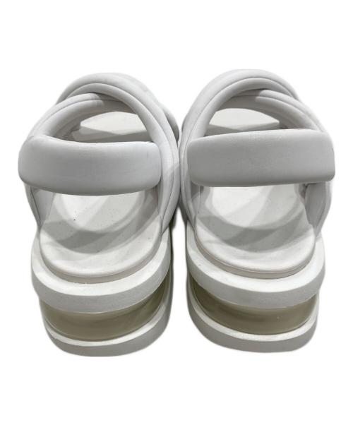 NIKE（ナイキ）NIKE (ナイキ) AIR MAX ISLA SANDA ホワイト サイズ:25の古着・服飾アイテム