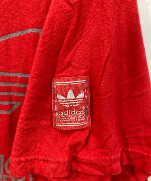 adidas（アディダス）adidas (アディダス) プリントTシャツ レッド サイズ:XLの古着・服飾アイテム