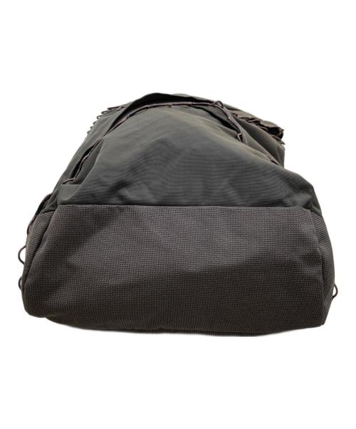 KLATTERMUSEN（クレッタルムーセン）KLATTERMUSEN (クレッタルムーセン) Gna 2.0 -33L バックパック ブラックの古着・服飾アイテム