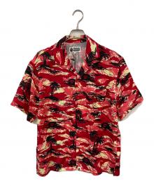 A BATHING APE（アベイシングエイプ）の古着「カモパームツリーオープンカラーシャツ」｜レッド