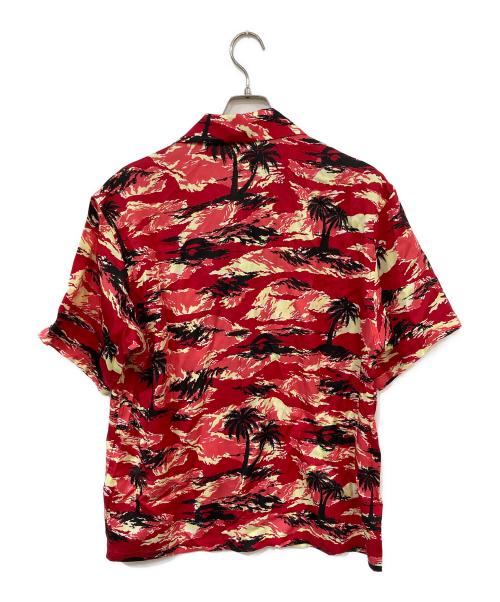 A BATHING APE（アベイシングエイプ）A BATHING APE (ア ベイシング エイプ) カモパームツリーオープンカラーシャツ レッド サイズ:Mの古着・服飾アイテム