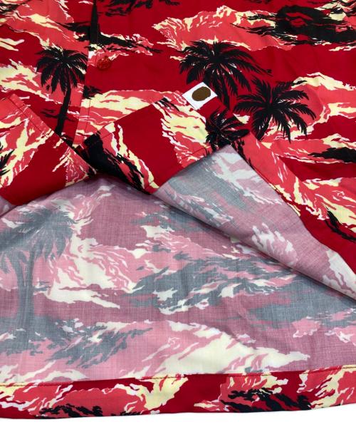 A BATHING APE（アベイシングエイプ）A BATHING APE (ア ベイシング エイプ) カモパームツリーオープンカラーシャツ レッド サイズ:Mの古着・服飾アイテム