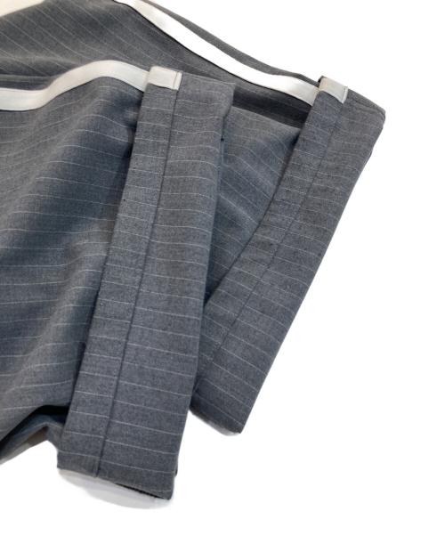 MAISON SPECIAL（メゾンスペシャル）MAISON SPECIAL (メゾンスペシャル) レイヤードダブルウエストサイドラインパンツ グレー サイズ:SIZE 38の古着・服飾アイテム