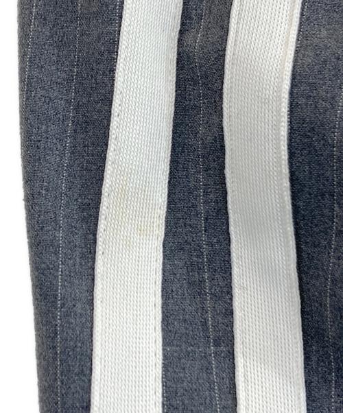 MAISON SPECIAL（メゾンスペシャル）MAISON SPECIAL (メゾンスペシャル) レイヤードダブルウエストサイドラインパンツ グレー サイズ:SIZE 38の古着・服飾アイテム