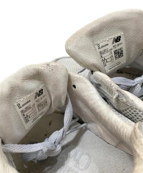 NEW BALANCE（ニューバランス）NEW BALANCE (ニューバランス) BEAUTY&YOUTH (ビューティーアンドユース) 2002 R6 グレー サイズ:SIZE 23cmの古着・服飾アイテム