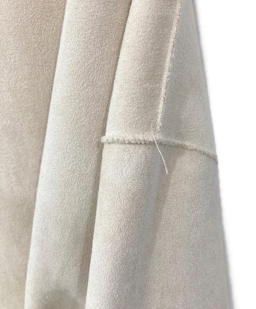 HER LIP TO（ハーリップトゥ）HER LIP TO (ハーリップトゥ) Faux Fur Reversible Coat/フェイクファーリバーシブルコート ホワイト サイズ:SIZE Mの古着・服飾アイテム