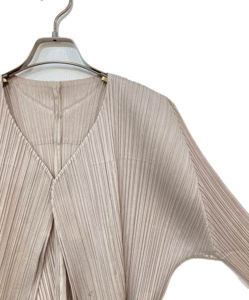 PLEATS PLEASE（プリーツプリーズ）PLEATS PLEASE (プリーツプリーズ) プリーツカーディガン ベージュ サイズ:3の古着・服飾アイテム