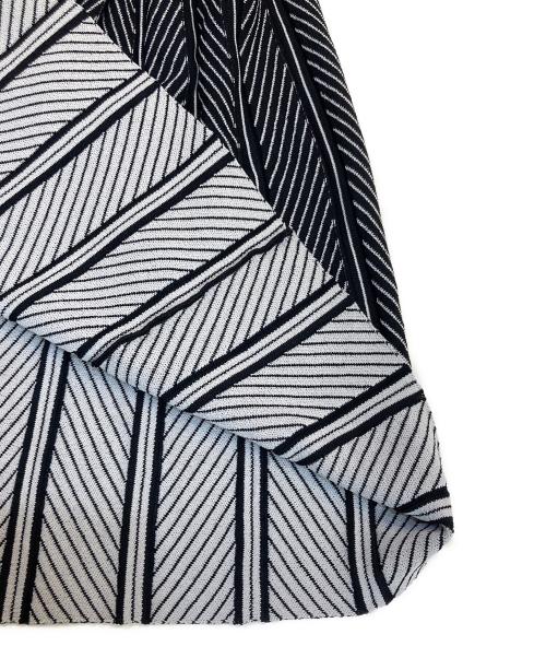 EMPORIO ARMANI（エンポリオアルマーニ）EMPORIO ARMANI (エンポリオアルマーニ) ニットワンピース ブラック サイズ:SIZE 44の古着・服飾アイテム