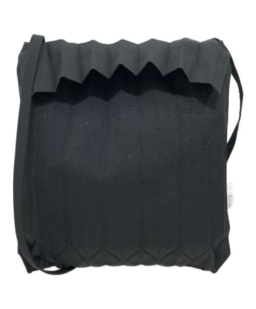 ISSEY MIYAKE me（イッセイ ミヤケ ミー）ISSEY MIYAKE me (イッセイ ミヤケ ミー) ショルダーバッグの古着・服飾アイテム