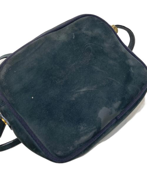 Ferragamo（フェラガモ）Ferragamo (フェラガモ) ヴァラリボンショルダーバッグ ブラックの古着・服飾アイテム