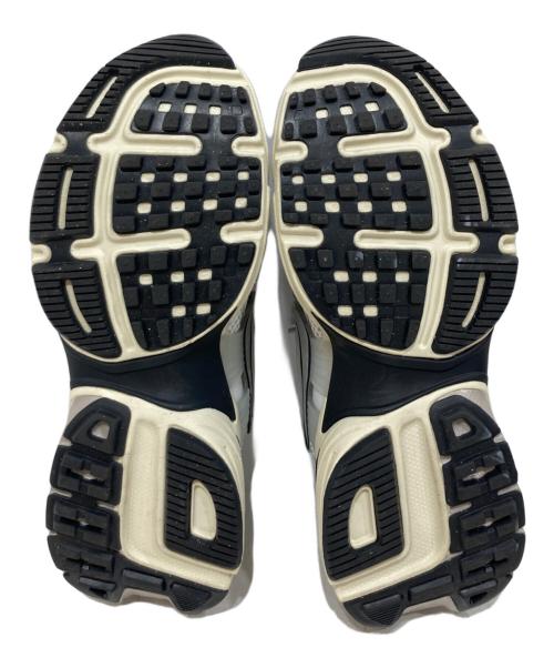 NIKE（ナイキ）NIKE (ナイキ) W V2K RUN ローカットスニーカー ホワイト サイズ:SIZE 23.5cmの古着・服飾アイテム