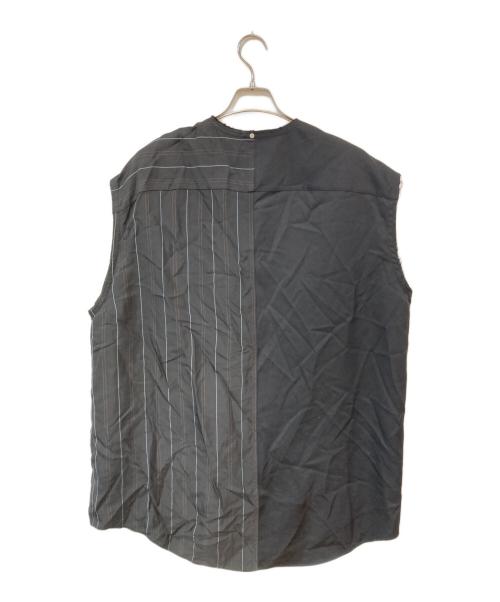 OAMC（オーエーエムシー）OAMC (オーエーエムシー) Sleeveless QUADRA Pinstriped Shirt ブラック サイズ:Mの古着・服飾アイテム