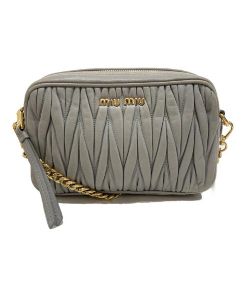 MIU MIU（ミュウミュウ）MIU MIU (ミュウミュウ) マテラッセチェーンショルダーバッグ グレーの古着・服飾アイテム