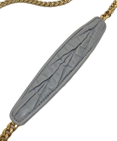 MIU MIU（ミュウミュウ）MIU MIU (ミュウミュウ) マテラッセチェーンショルダーバッグ グレーの古着・服飾アイテム