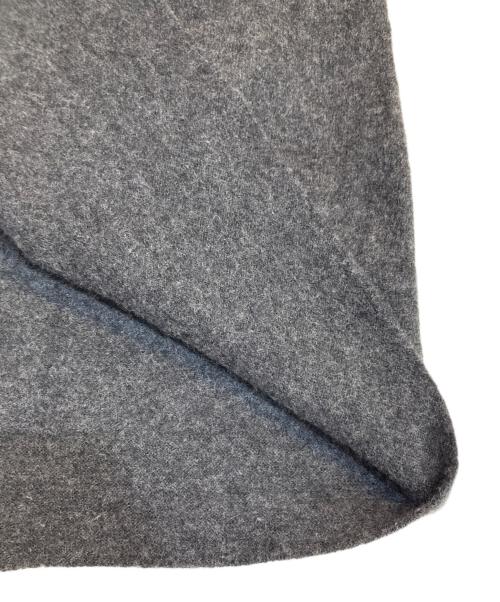 INGEBORG（インゲボルグ）INGEBORG (インゲボルグ) ロゴ刺繍入ニットロングワンピース グレー サイズ:SIZE 3の古着・服飾アイテム