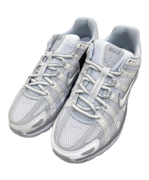 NIKE（ナイキ）NIKE (ナイキ) P-6000 Metallic Summit White ホワイト サイズ:23.5㎝の古着・服飾アイテム