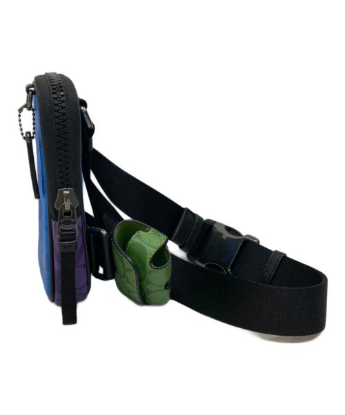 COACH（コーチ）COACH (コーチ) マルチファンクション フォーン パック ブロックド シグネチャー キャンバス ブルーの古着・服飾アイテム