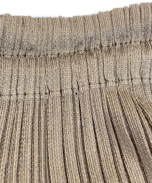 PLEATS PLEASE（プリーツプリーズ）PLEATS PLEASE (プリーツプリーズ) プリーツパンツ ベージュ サイズ:SIZE 2の古着・服飾アイテム