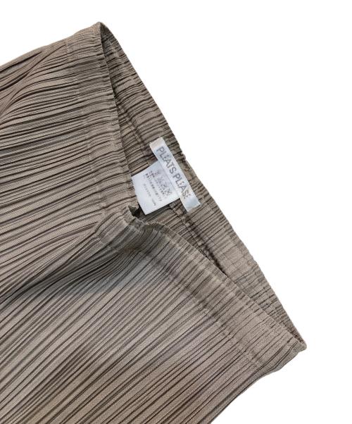 PLEATS PLEASE（プリーツプリーズ）PLEATS PLEASE (プリーツプリーズ) プリーツパンツ ベージュ サイズ:SIZE 4の古着・服飾アイテム