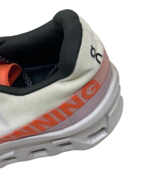 on（オン）On (オン) ローカットスニーカー ホワイト サイズ:28cmの古着・服飾アイテム