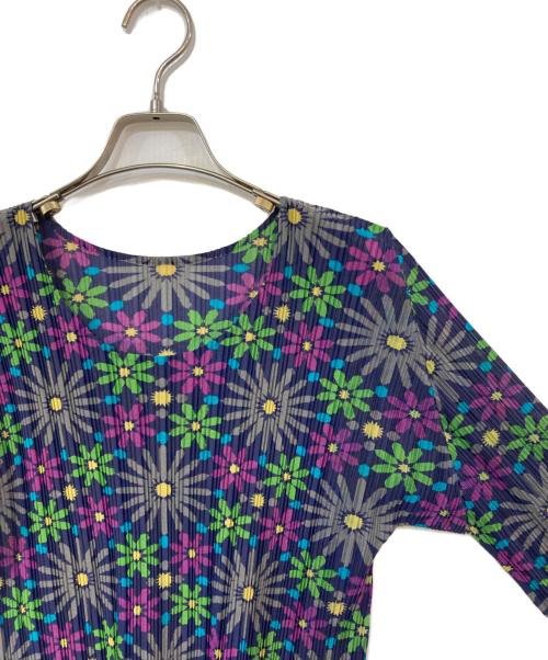 PLEATS PLEASE（プリーツプリーズ）PLEATS PLEASE (プリーツプリーズ) 花柄プリーツカットソー パープル サイズ:3の古着・服飾アイテム