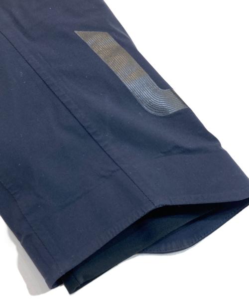 DESCENTE ALLTERRAIN（デザイント オルテライン）DESCENTE ALLTERRAIN (デザイント オルテライン) 3レイヤーアウターシェル マウンテンパーカー ブラック サイズ:Lの古着・服飾アイテム