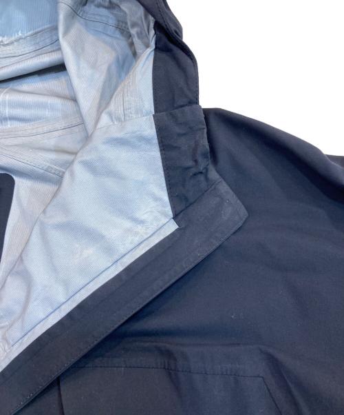 DESCENTE ALLTERRAIN（デザイント オルテライン）DESCENTE ALLTERRAIN (デザイント オルテライン) 3レイヤーアウターシェル マウンテンパーカー ブラック サイズ:Lの古着・服飾アイテム