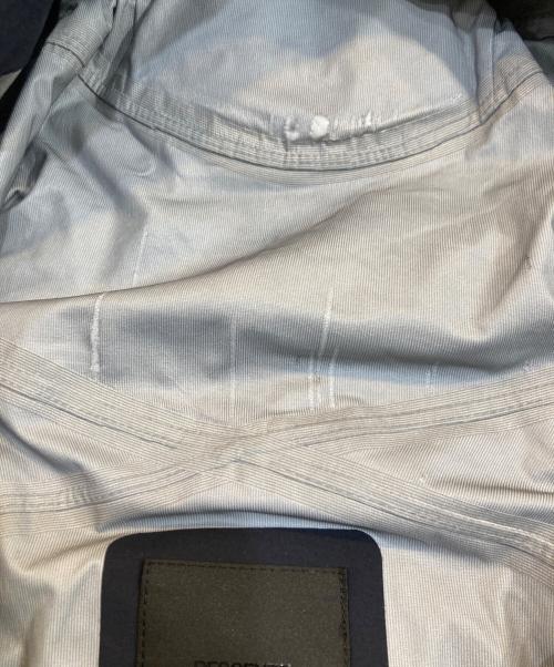 DESCENTE ALLTERRAIN（デザイント オルテライン）DESCENTE ALLTERRAIN (デザイント オルテライン) 3レイヤーアウターシェル マウンテンパーカー ブラック サイズ:Lの古着・服飾アイテム