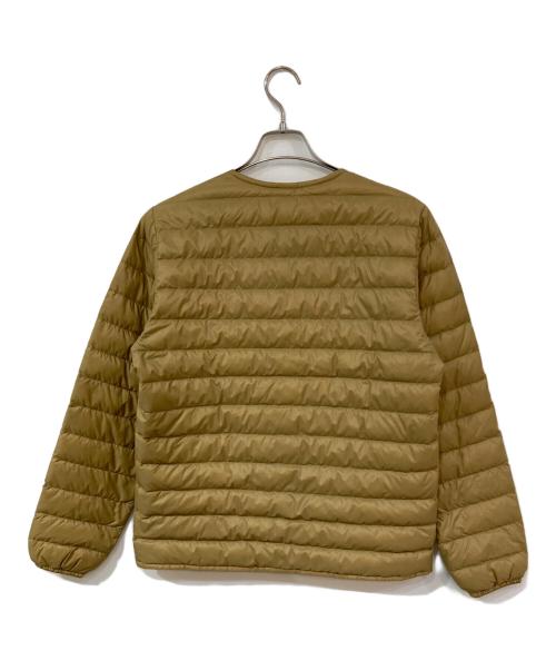 mont-bell（モンベル）mont-bell (モンベル) スペリオダウン ラウンドネックダウンジャケット ベージュ サイズ:SIZE Sの古着・服飾アイテム