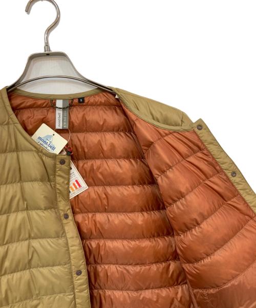 mont-bell（モンベル）mont-bell (モンベル) スペリオダウン ラウンドネックダウンジャケット ベージュ サイズ:SIZE Sの古着・服飾アイテム